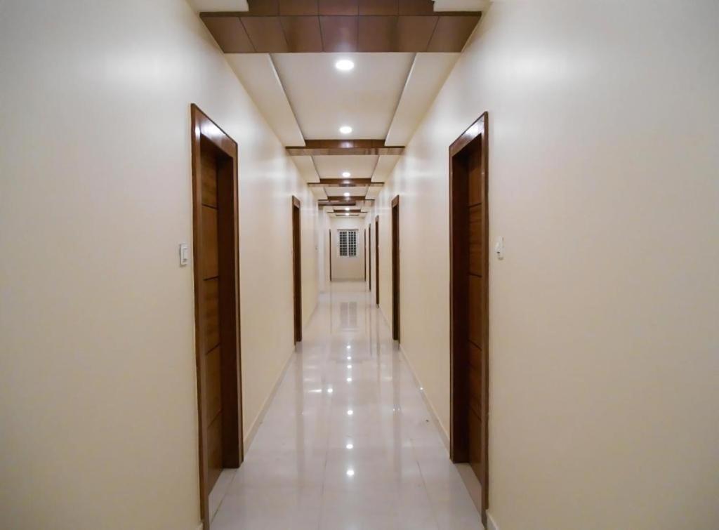 The Grand Coral Hotell Bangalore Exteriör bild